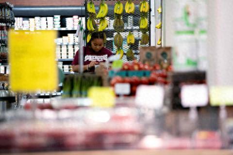 美国民众购物（资料图）