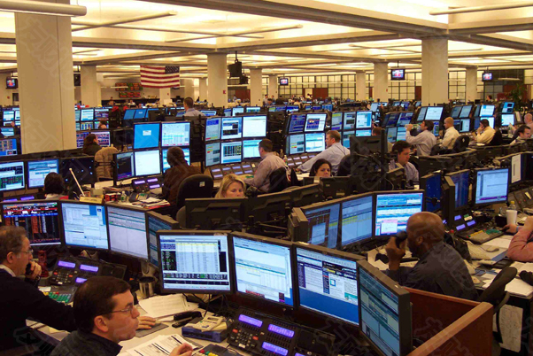 全球外汇储备管理者对经济增长持乐观态度 但对政治感到担忧