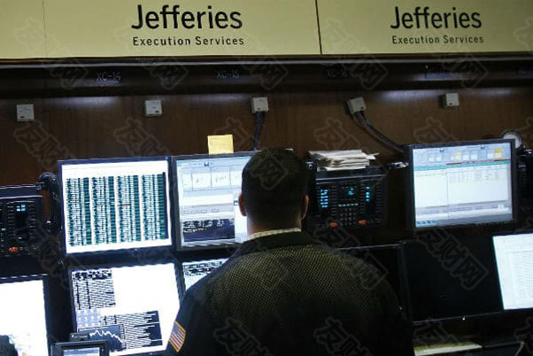 策略师们警告称 大规模的“套息交易”平仓远未结束