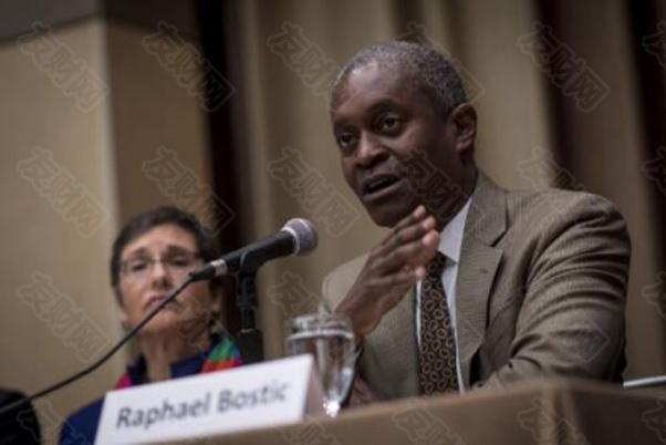 美联储的博斯蒂克称是时候采取降息行动了 但他想要确定经济趋势仍在继续